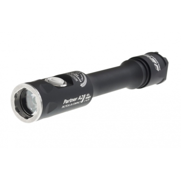 Svietidlo Armytek Partner A2 Pro v3 XP-L / Teplá biela / 791lm (50min) / 139m / 8 režimov / IP68 / 2xAA / 58gr